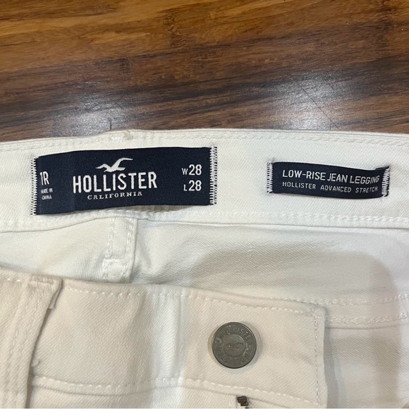 Hollister Women's White Skinny Jeans - Picture 3 of 4